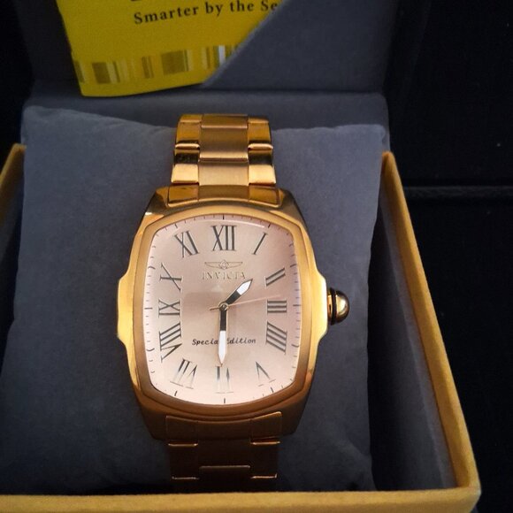 Invicta Other - EUC Invicta Lupah Model 15192 Special Edition Men's Watch in Original Box